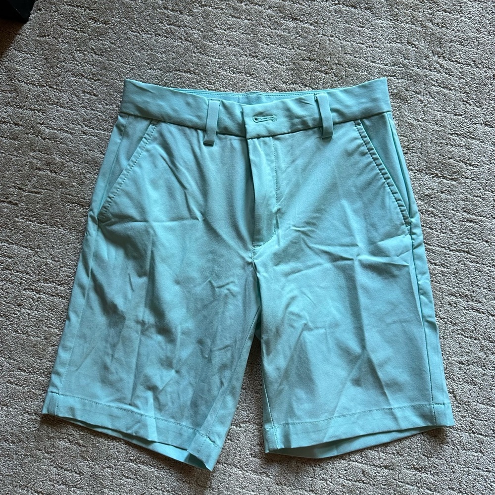 Boys Vineyard Vines shorts size 10